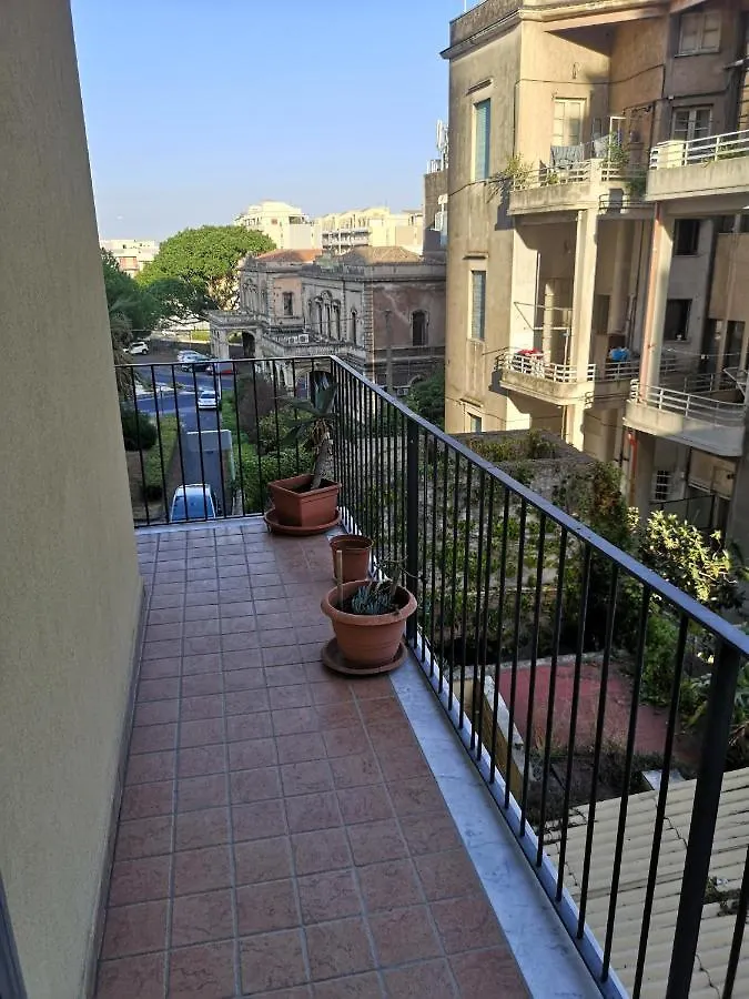Bed and Breakfast Etnea Gioeni House Catania 0*,