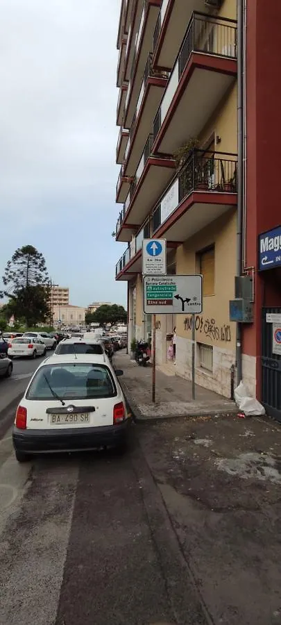 Bed and Breakfast Etnea Gioeni House Catania 0*,  Italia